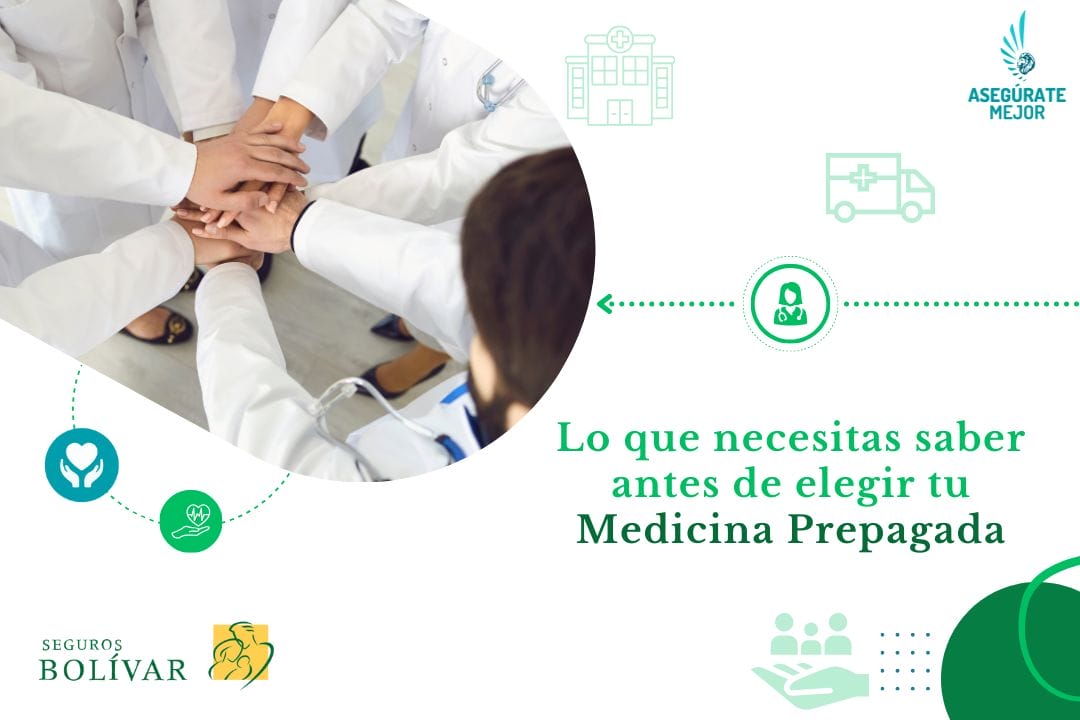 Médicos uniendo sus manos, cobertura de Seguros Bolívar antes de elegir tu plan