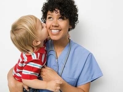 La cigüeña toca la puerta y nos recomienda la Medicina Prepagada 2 Medicina prepagada Colombia