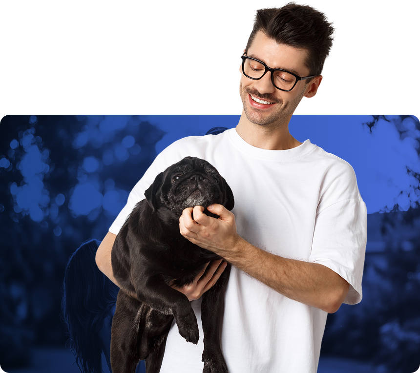 hombre acariciando perrito 1